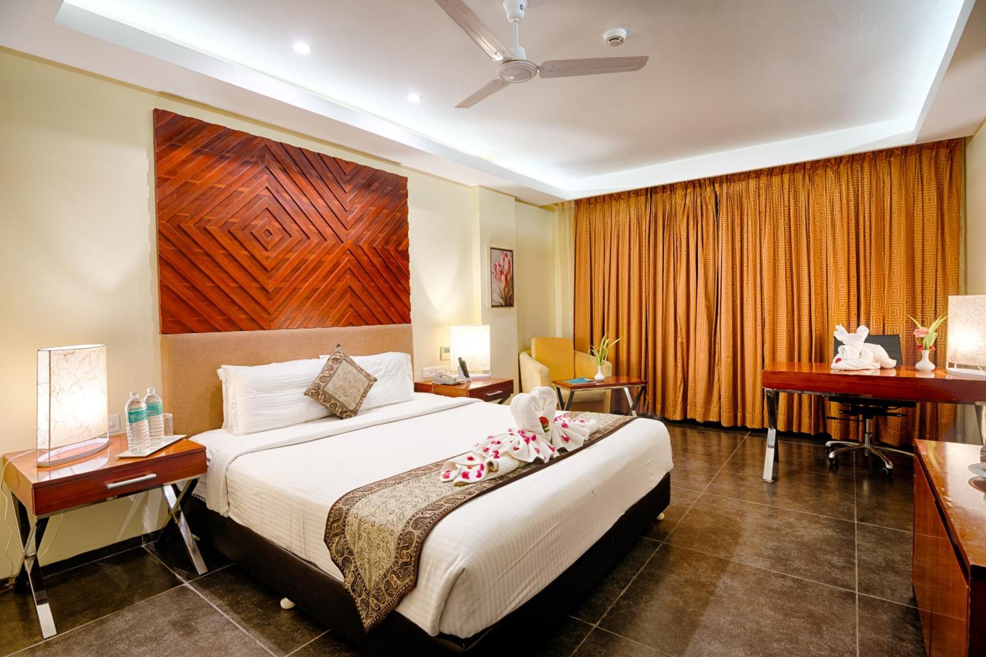 Grand Serenaa Hotel & Resorts, Auroville Buitenkant foto