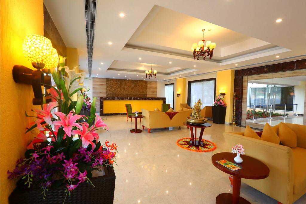 Grand Serenaa Hotel & Resorts, Auroville Buitenkant foto