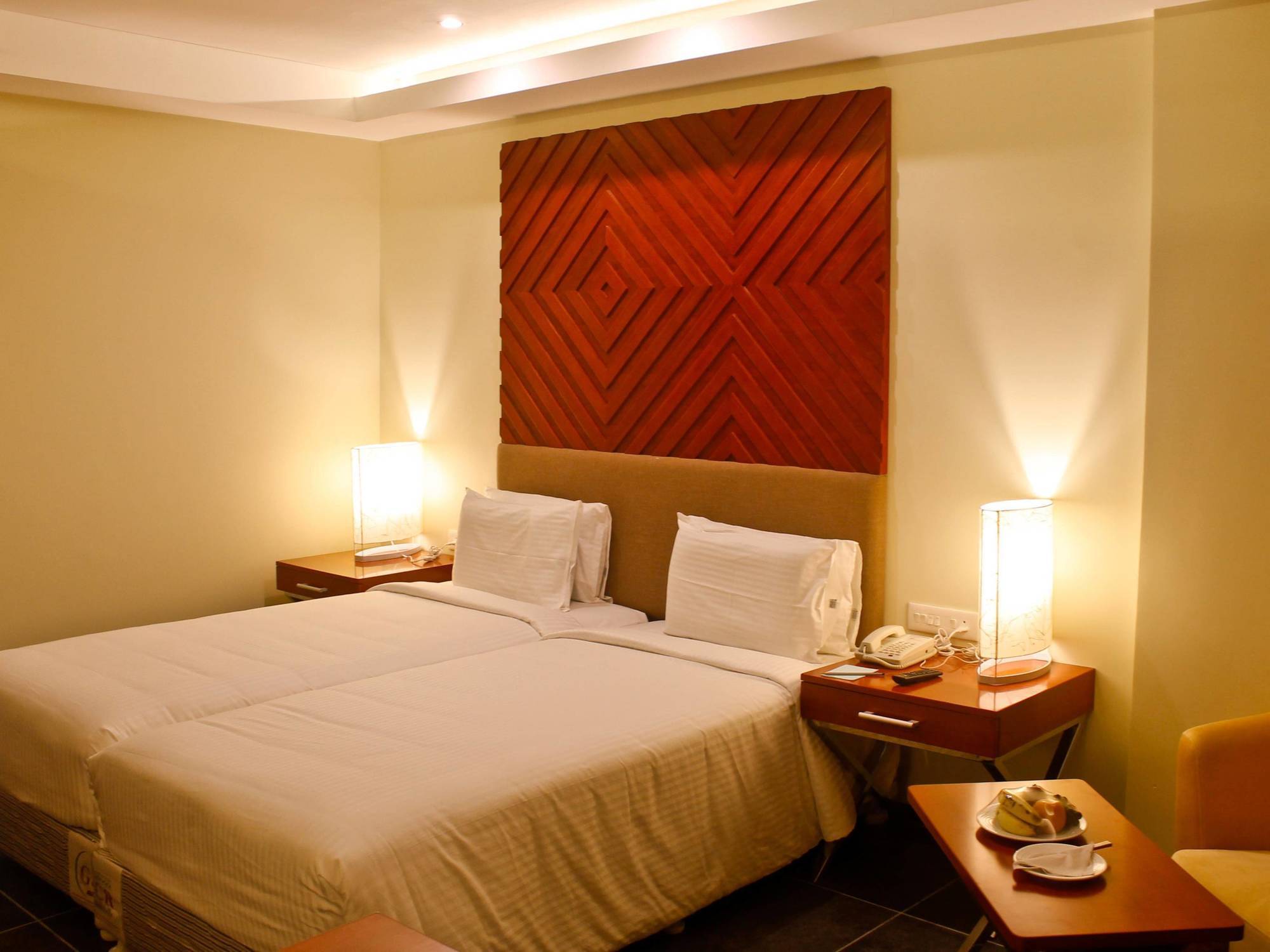 Grand Serenaa Hotel & Resorts, Auroville Buitenkant foto